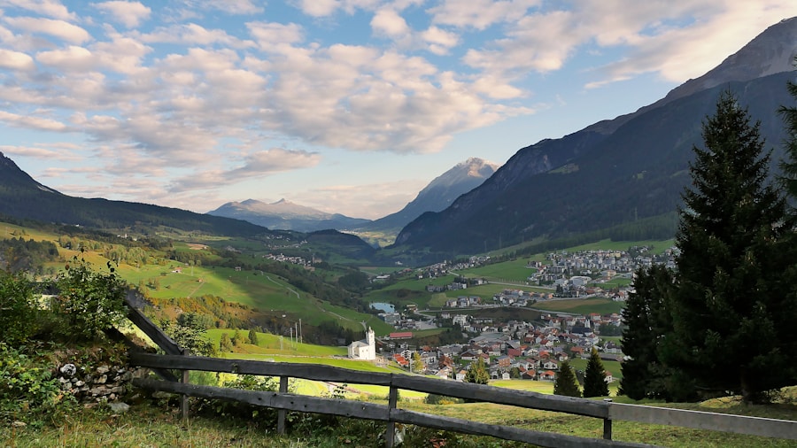 Photo "Top Mountain Towns to Visit in Summer"
